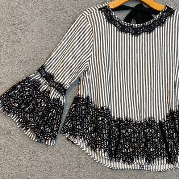 Zara Woman Striped Top Lace Overlay Size Large Black & White Bell Sleeves - Picture 16 of 16